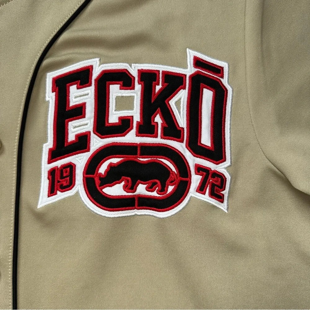 IN THE SHOW Button Front Top – Size Medium by ECKO UNLTD - Picture 5 of 7